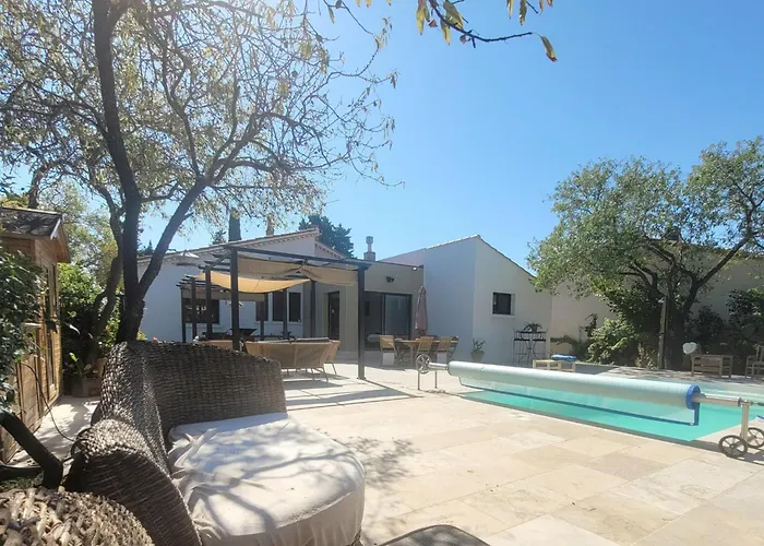 Les Amandiers Villa *